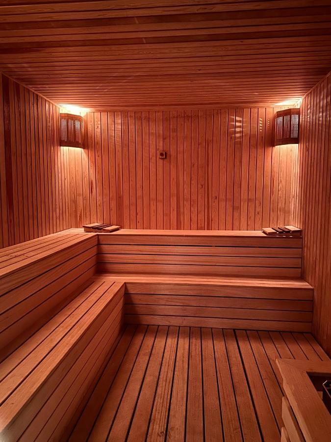 Royal Kate Spa Included, 32Nd Floor Skopje Buitenkant foto