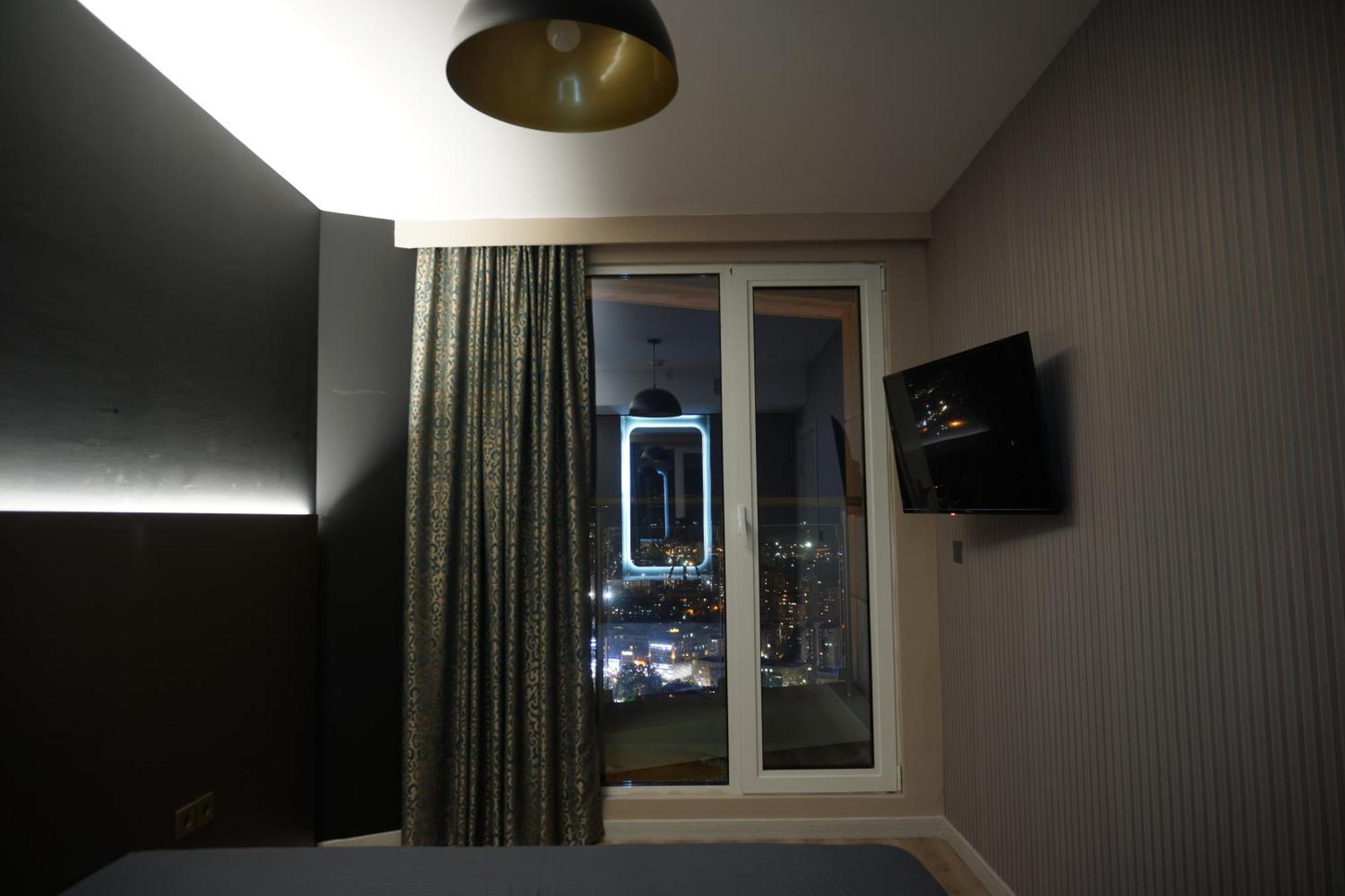 Royal Kate Spa Included, 32Nd Floor Skopje Buitenkant foto